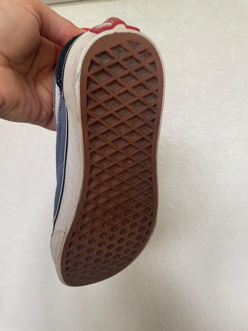 Vans - Picture 3 of 4